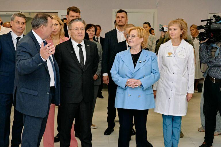 v Sarove otkryta sovremennaya detskaya poliklinika FMBA Rossii 2