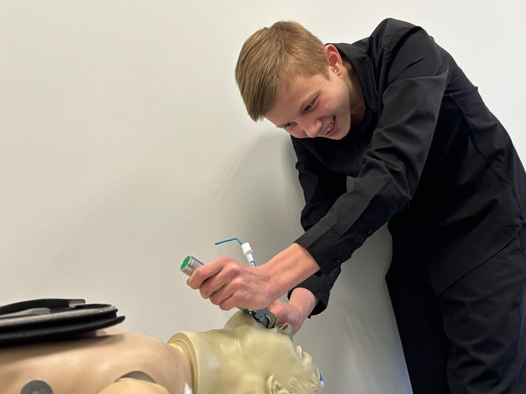 dkrtwzodi44zyrvnx8jlkhj1gbluhyixuelbqnga5ee eqizec54osjlimsrv0iuazuq4s3n2ivlap ns4292ijq