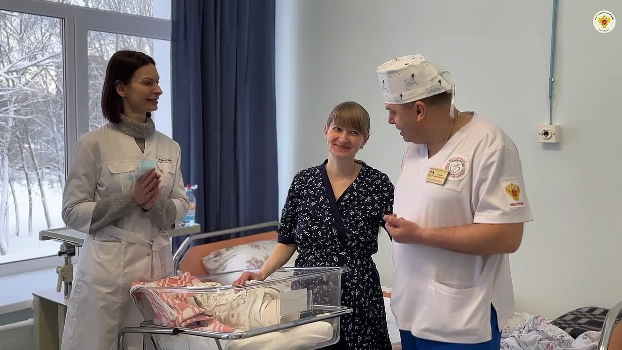 Работа больницы в праздничные дни: статистика и поздравления