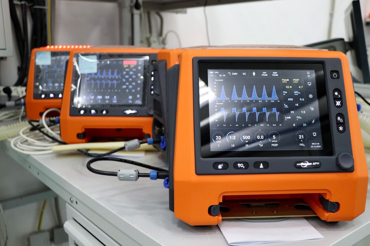 Ростех поставил первую партию новейших портативных аппаратов ИВЛ «Мобивент Арм»